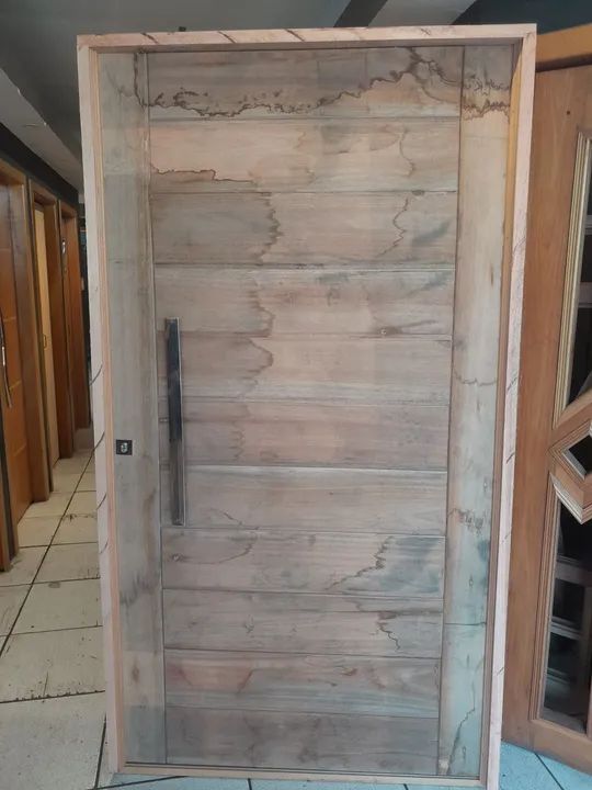 Porta pivotante 118x214mt parcelo até 10X no cartão sem juros e