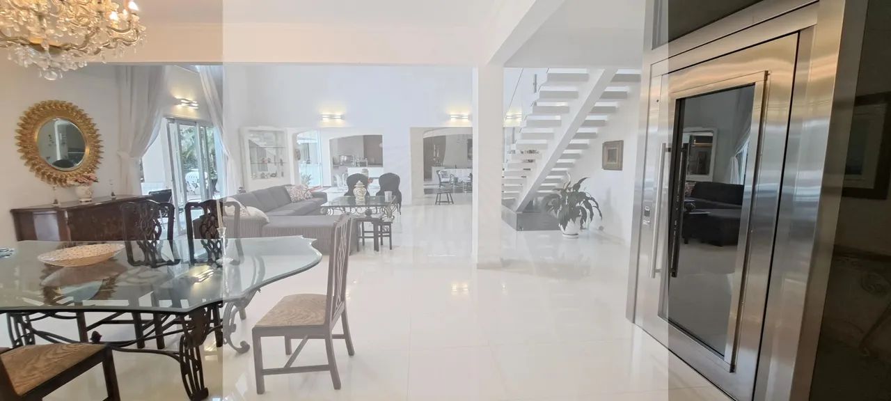 Jardim Acapulco - Guarujá - 900 m² construídos - Terreno 1.500 m² - 5 Suítes - 6 Vagas - P - Foto 2