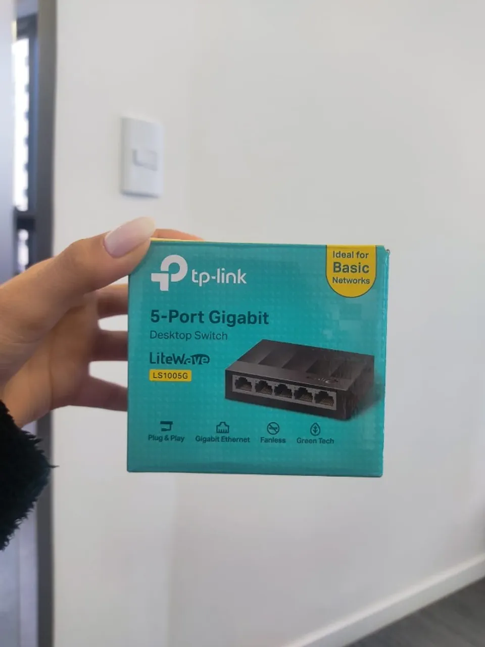 Switch Tp-link Ls1005g 5 Portas Gigabit 10/100/1000mbps