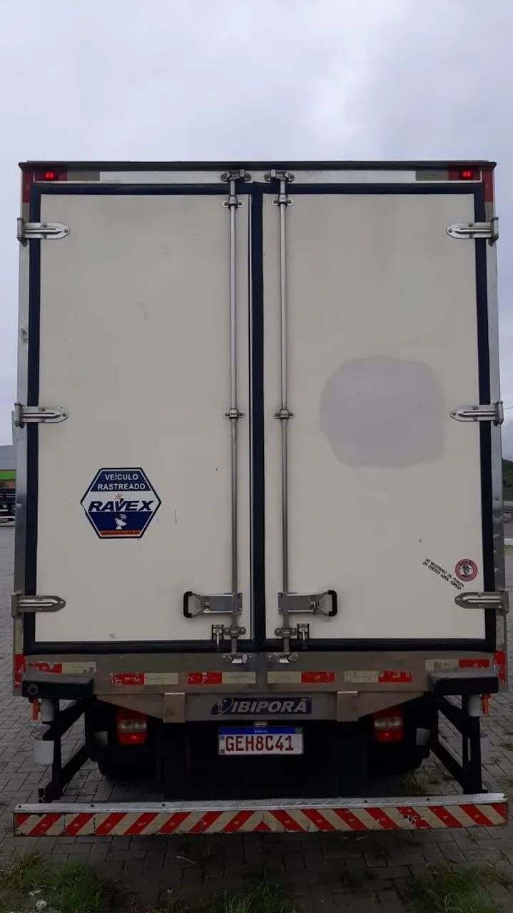 Caminhão refrigerado ano 2022 - Foto 3