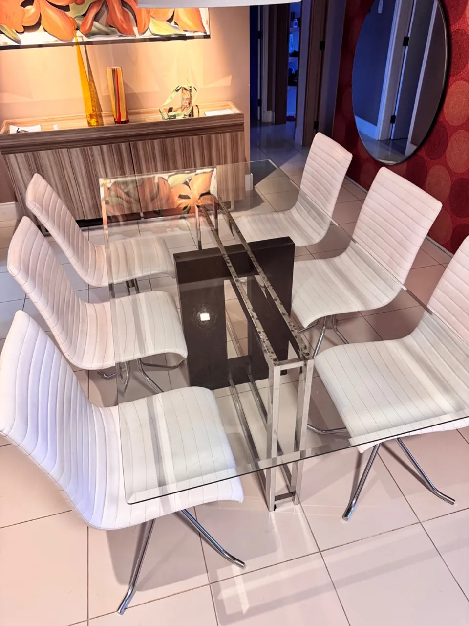 Mesa de jantar em vidro, madeira e inox