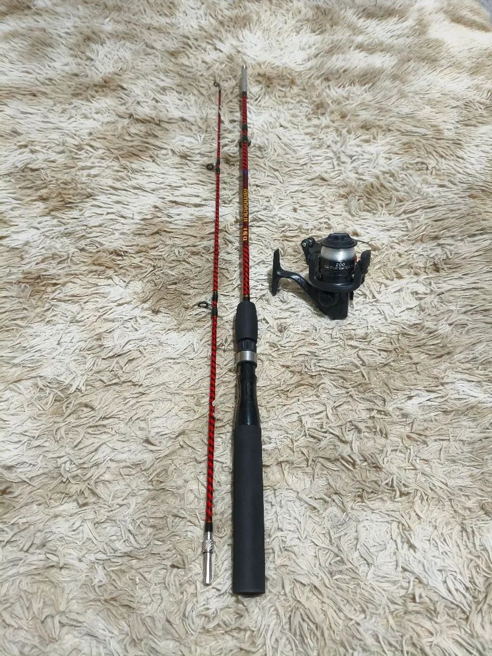 Kit vara de pesca com molinete 