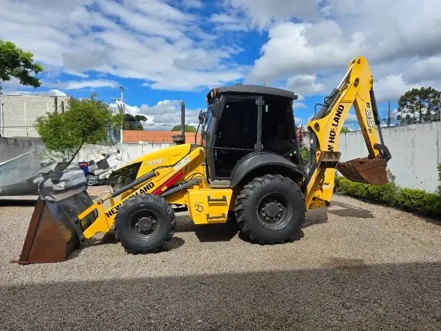 Retroescavadeira new hol 2016 - Foto 5