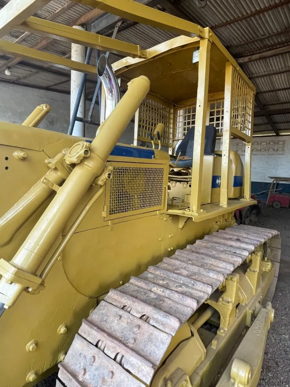 Trator de Esteira D50 Usado