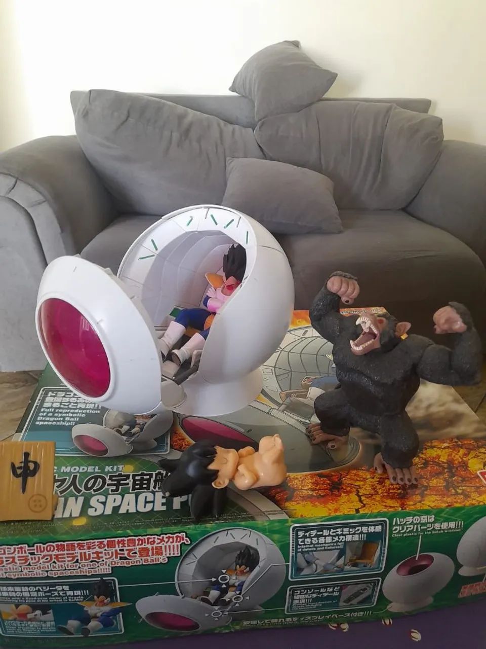 Nave espacial Dragon Ball Z - Brinquedo Colecionável - Brinquedos