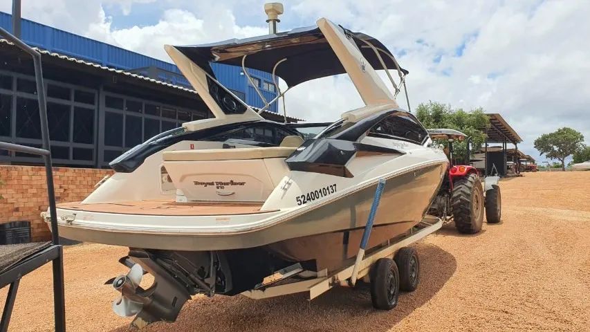 Lancha Royal Mariner 270 proa aberta Motor Volvo penta 280 2017