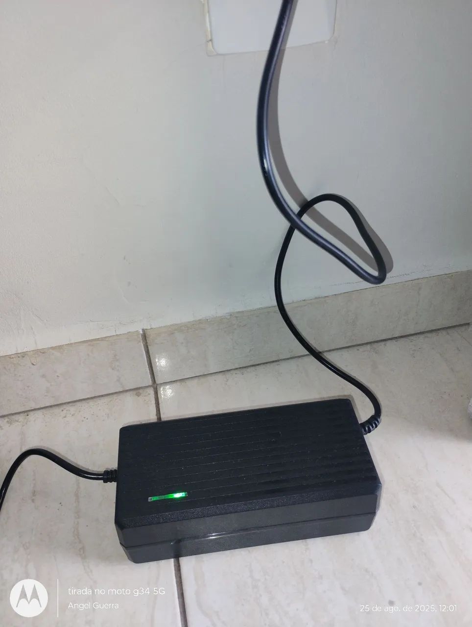 Bateria e Carregador de Scooter Elétrica  - Foto 2