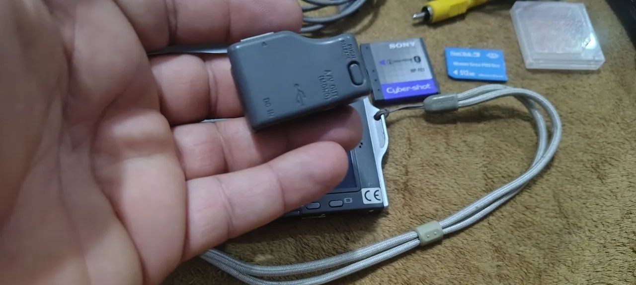 Câmera Sony cyber shot modelo DSC-t7 - Foto 6