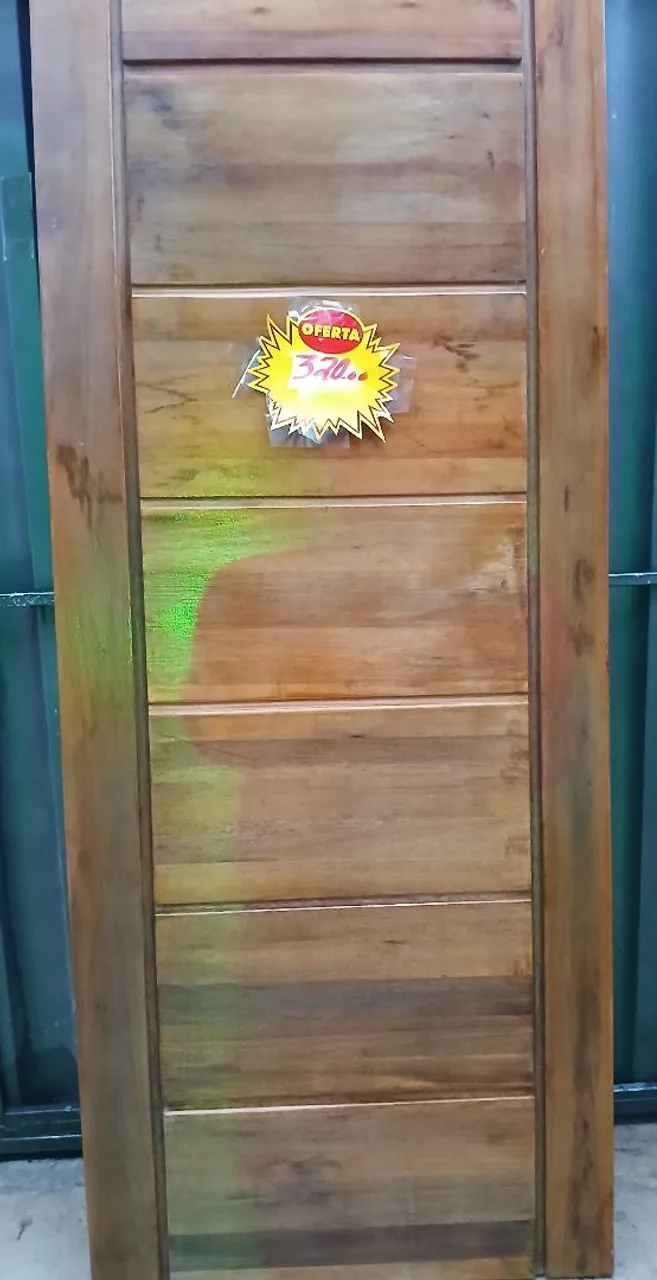 Porta de 80cm externa madeira pesada