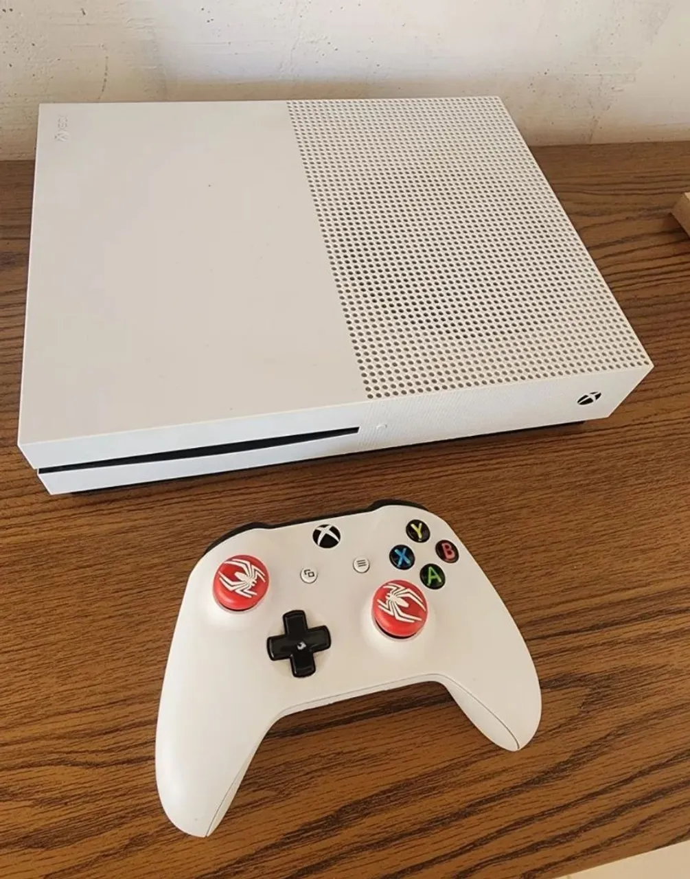 Xbox One S Branco com Controle Personalizado