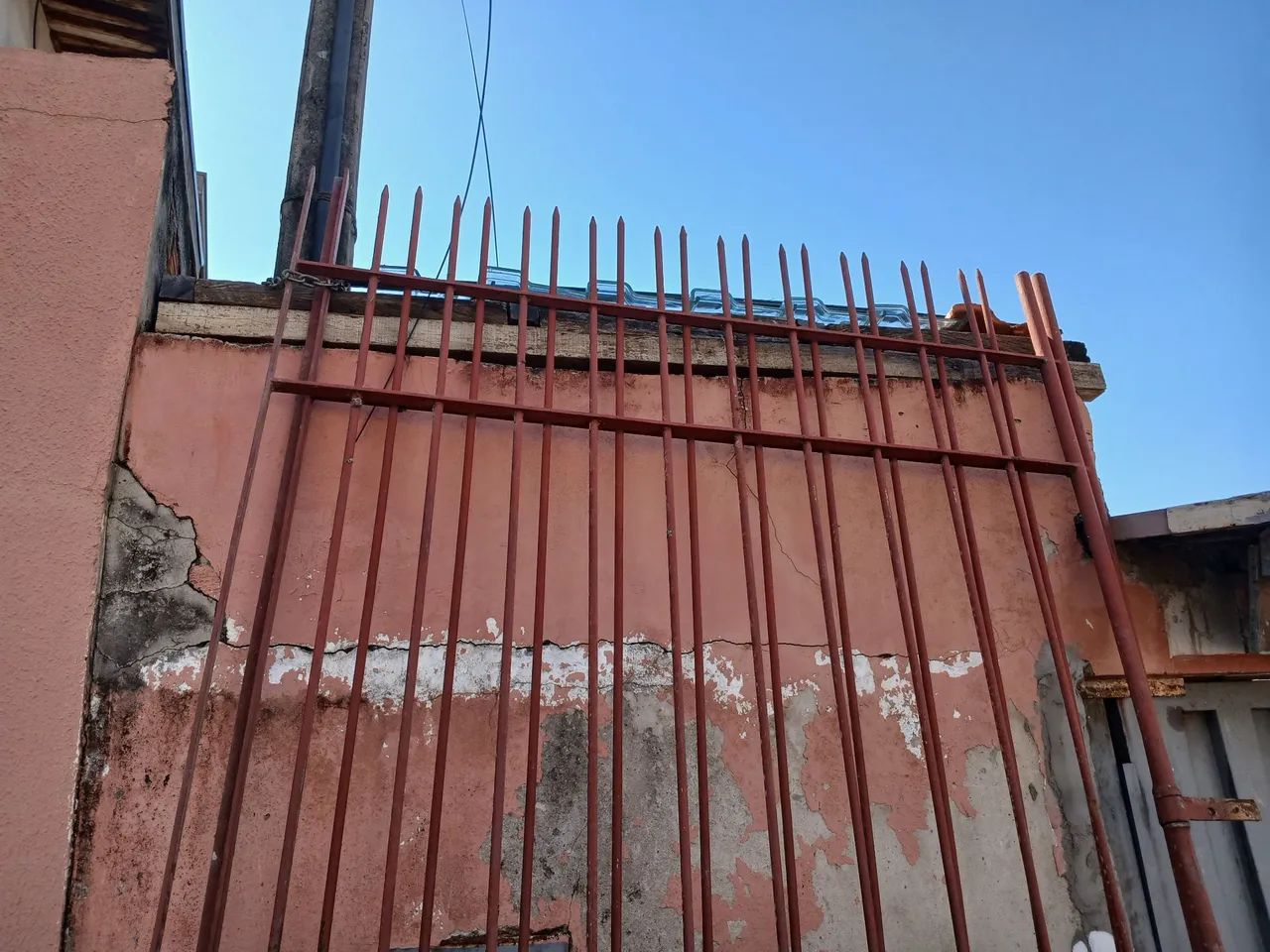 Portão de ferro reforçado64198290748161122