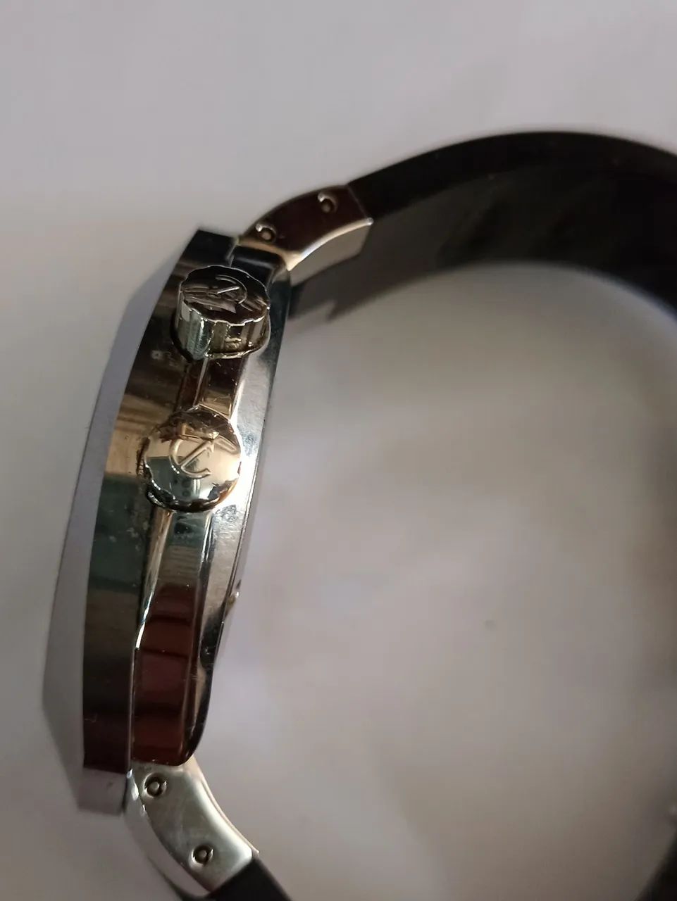 Relógio marca Rado estilo GMT estado de novo  - Foto 2