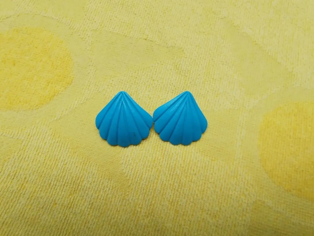  Brinco azul de concha 