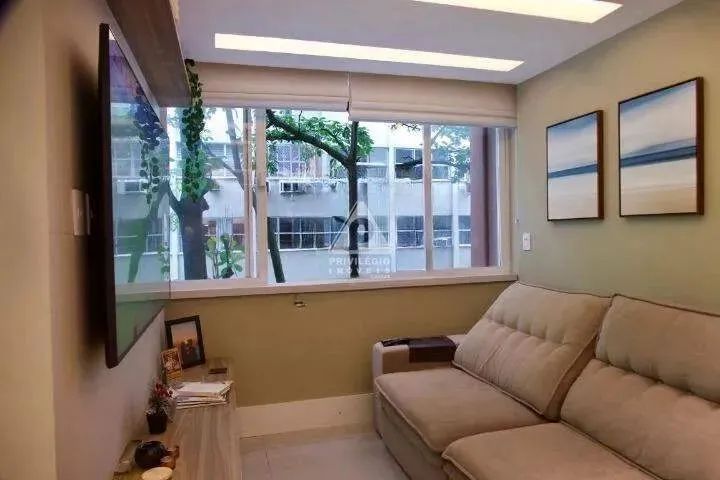 Apartamento Reformado: 4 Quartos, 1 Suíte e a 2 Quadras da Praia - Foto 2
