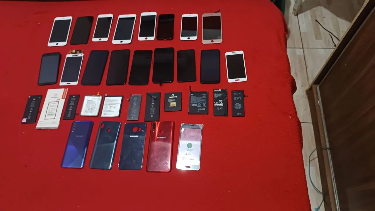Peças de Celular - Diversas, telas iPhone,  Samsung, motorola
