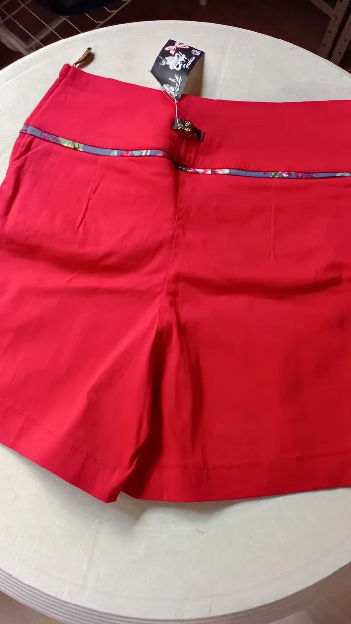 Short vermelho com bolso tam m - Foto 2