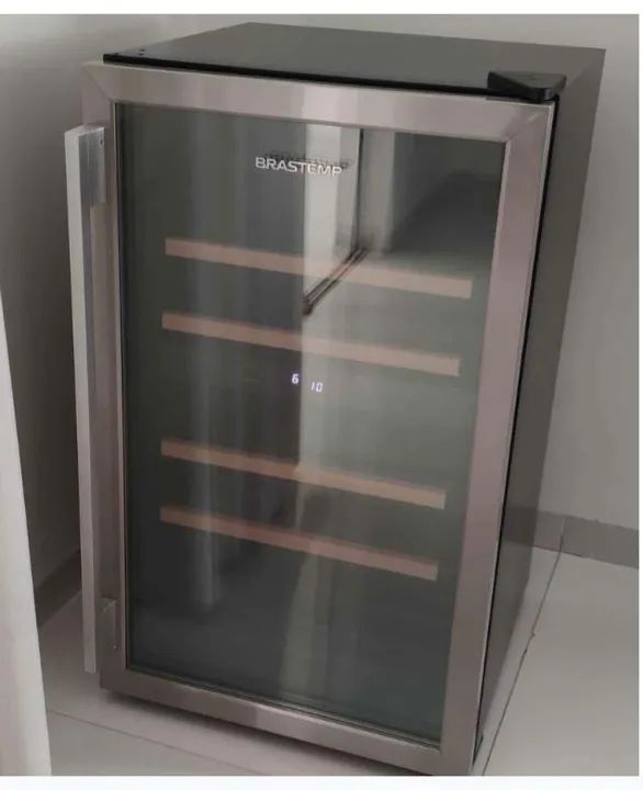 Adega Brastemp 33 garrafas