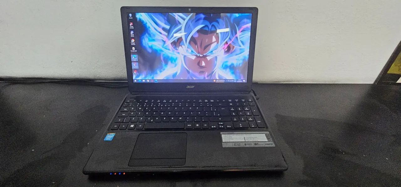 Notebook Acer com tela de 15.6 polegadas 