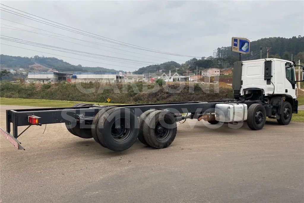 IVECO TECTOR 310E30CE 8X2 2017/2018 - Foto 3