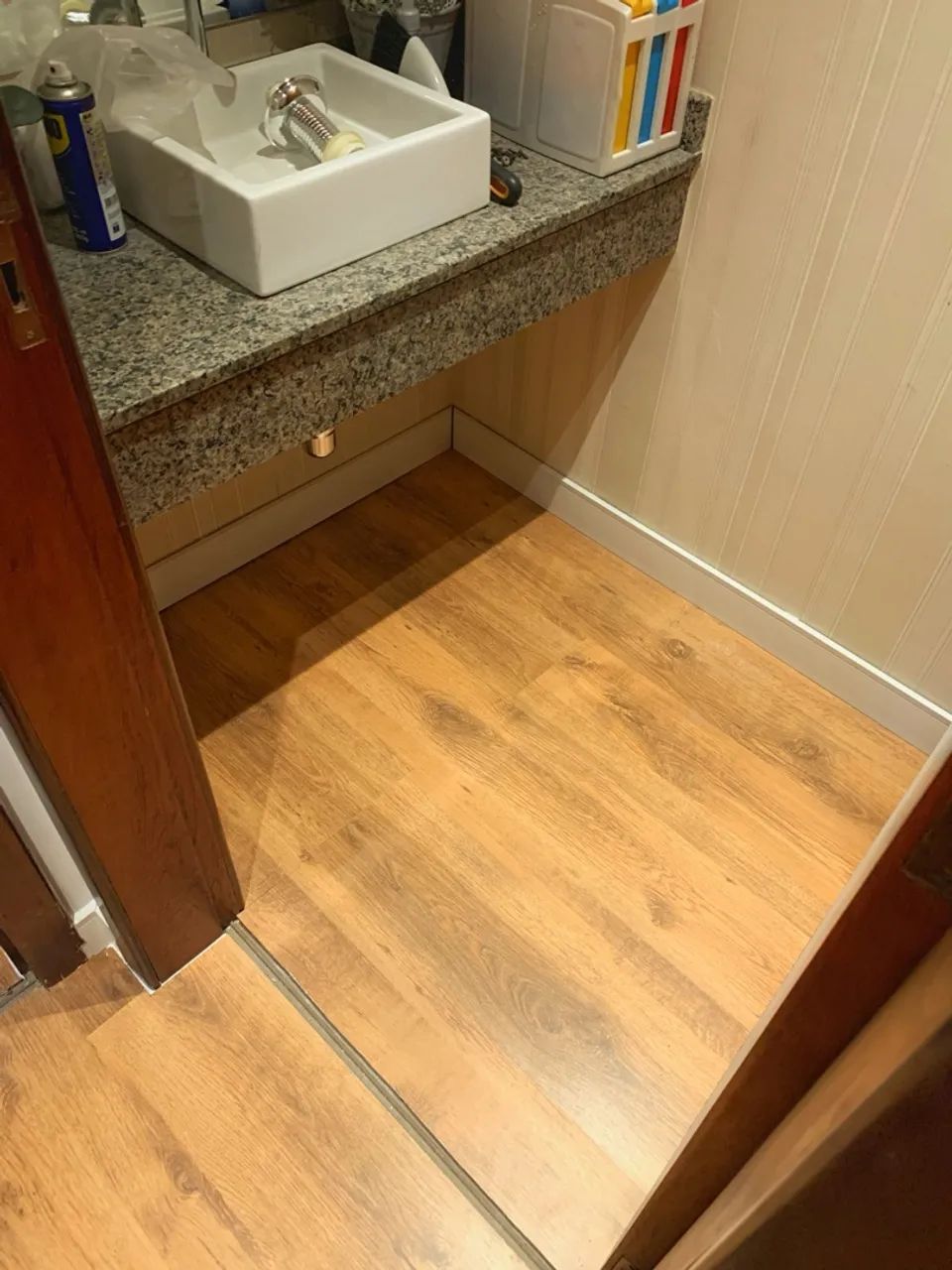 Transformação com Piso Laminado + Rodapés! - Foto 5