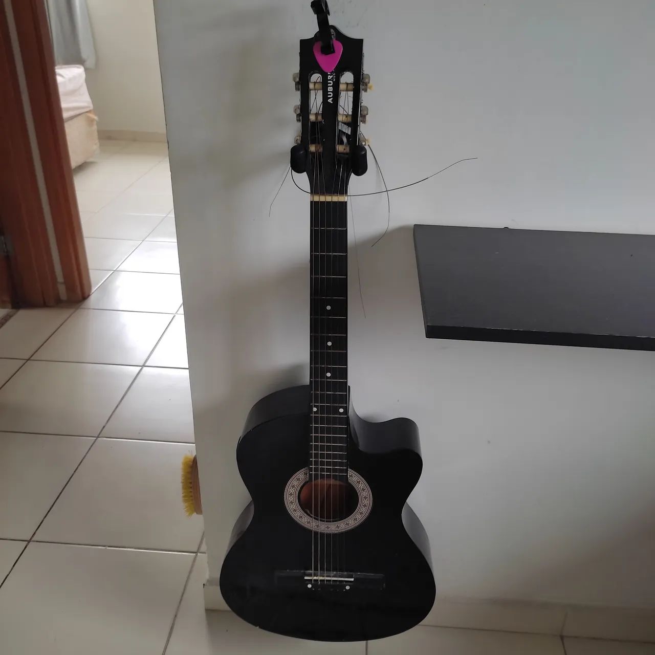 Violão iniciante + capotraste +2 paletas