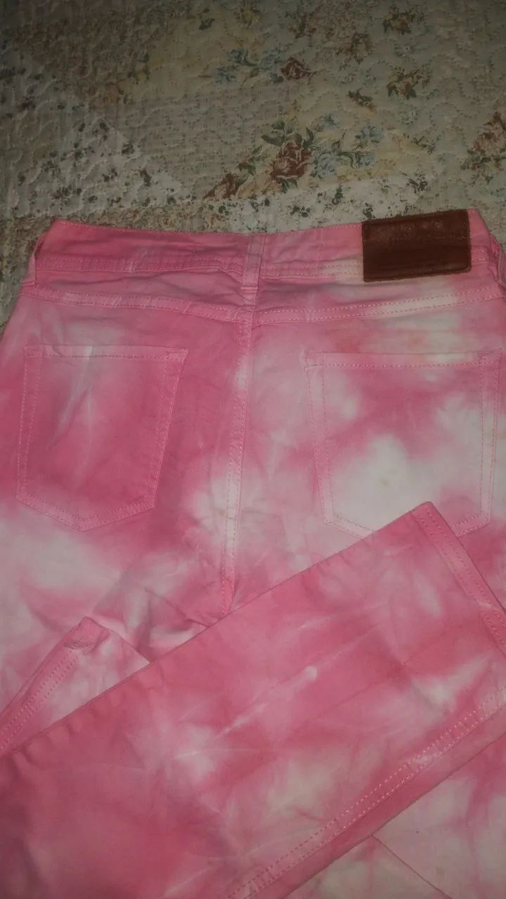 Calça Jeans Tie Dye Rosa Hering - Foto 3