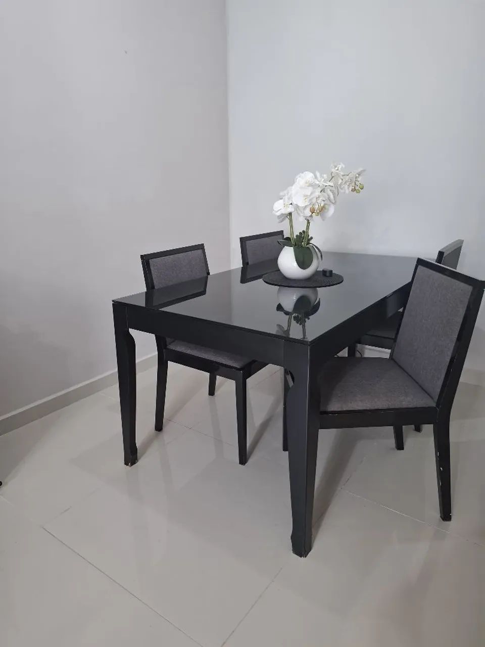 Dining Table for 4 Places64296272711683120