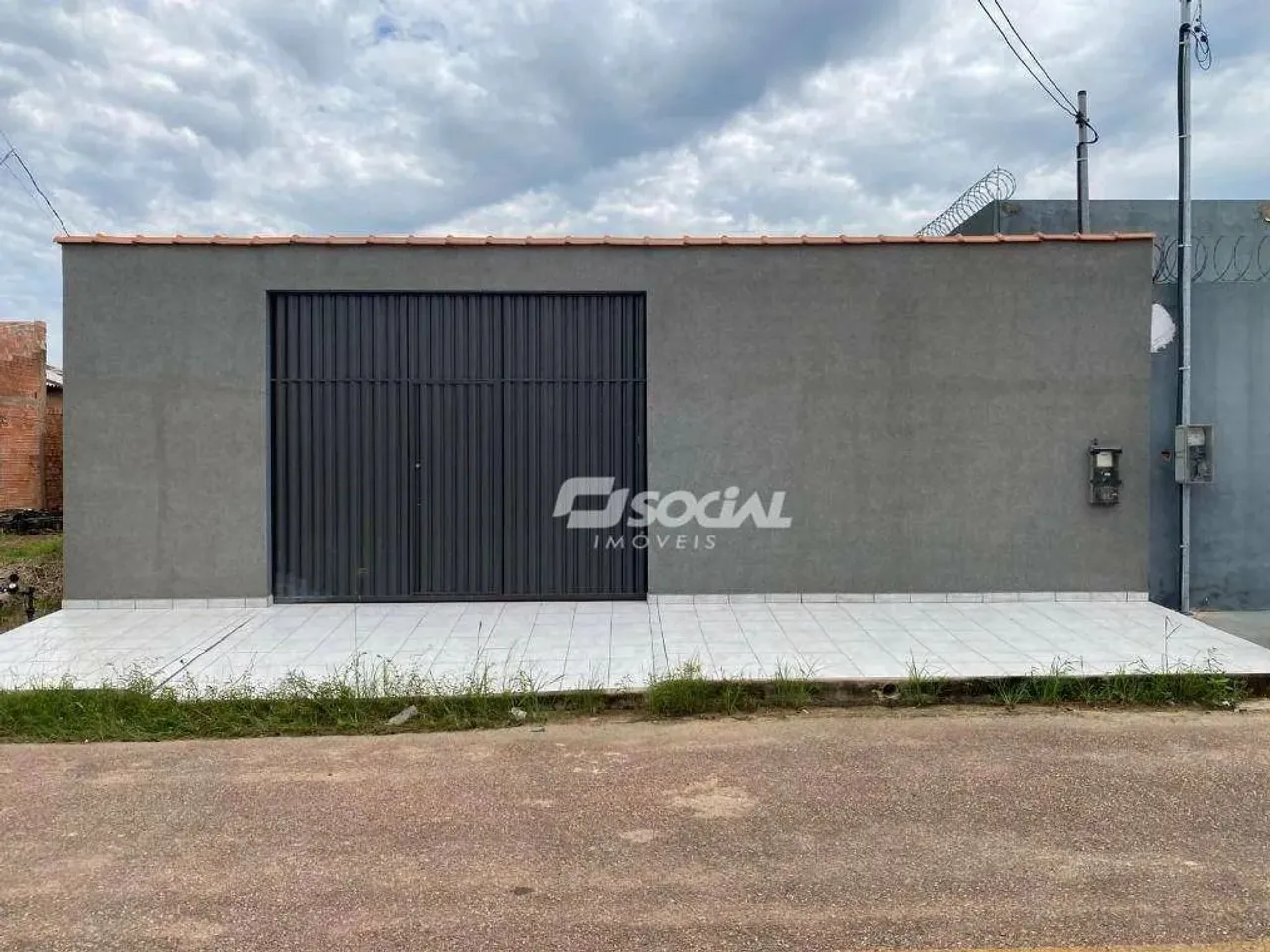 Casa Recém Construída e em fase final de obra, disponível para locação na R. Jardim do Éde