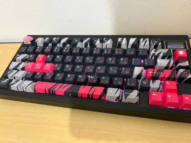 Teclado com Tela Gamer Mecânico Custom GMK 81