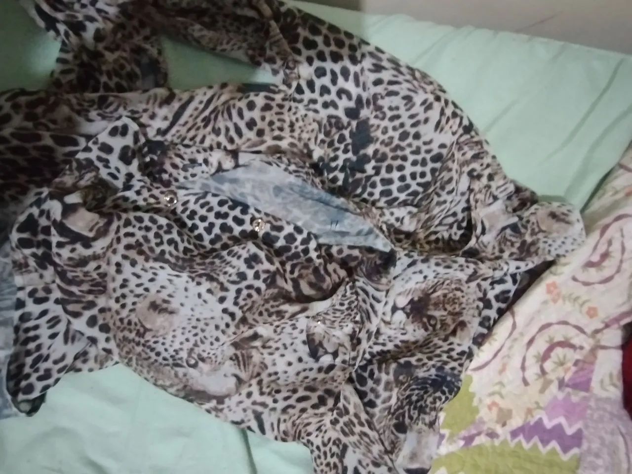 Camisa feminina estampa onça  - Foto 2