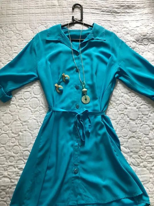 Vestido azul turquesa +kit colar e brincos