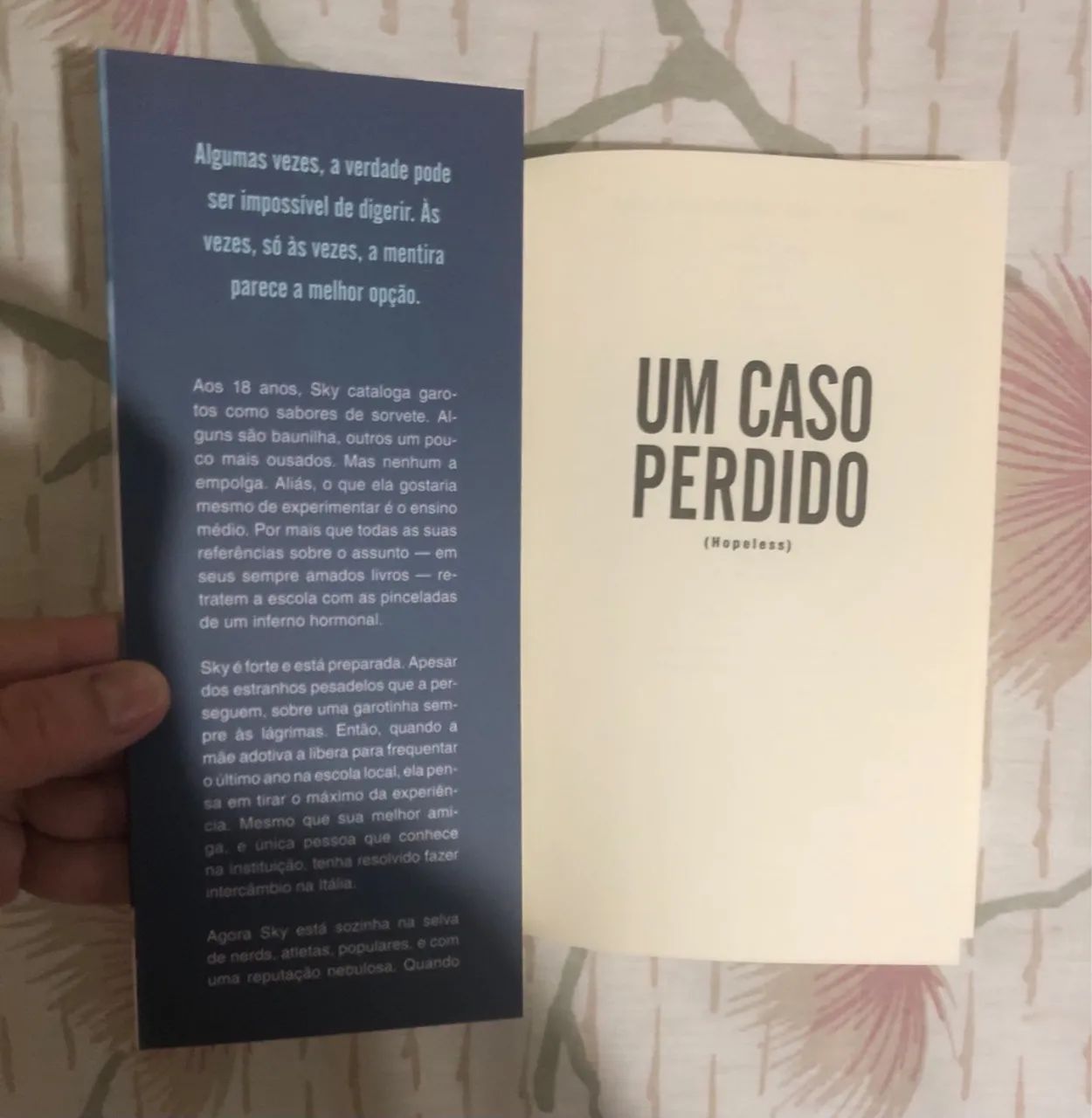 Trilogia Um Caso Perdido - Colleen Hoover - Foto 5