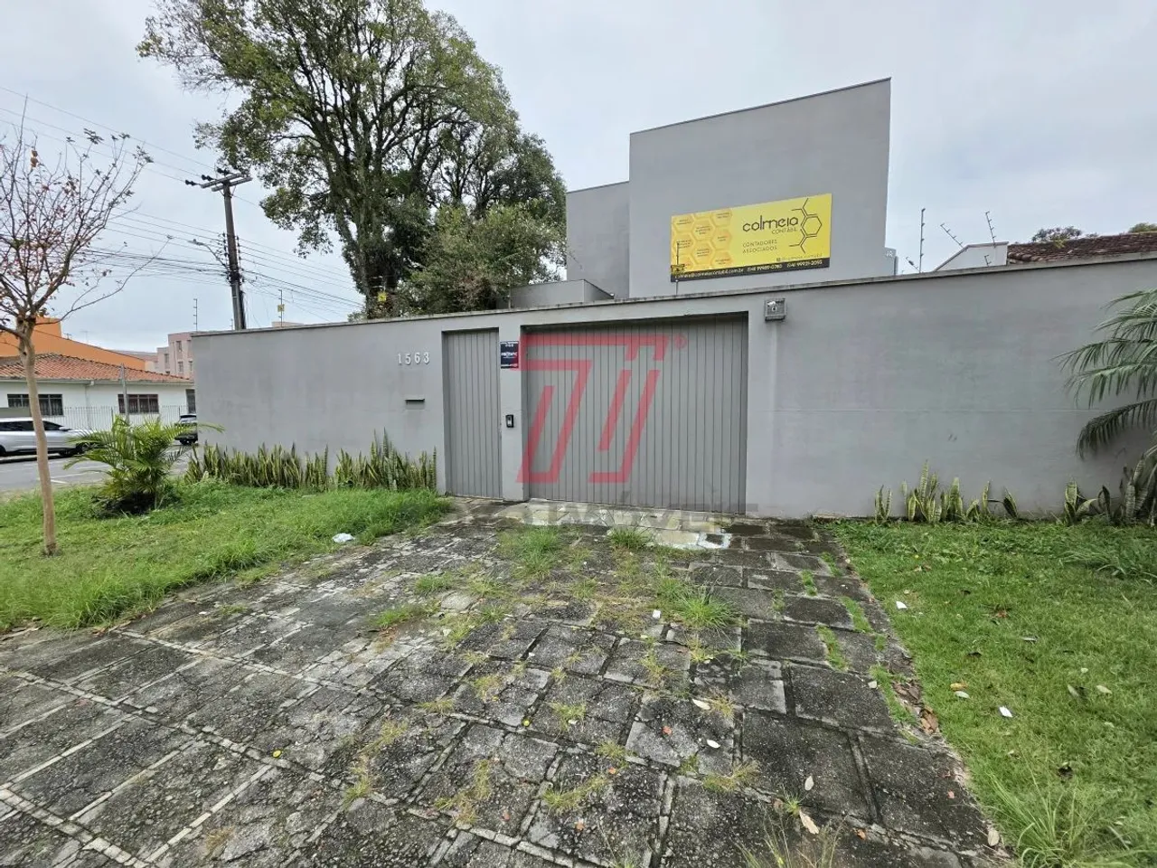 Sala/Conjunto Comercial para alugar com 144,70m² no Água Verde