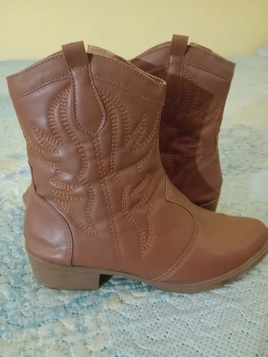 Botas Cowboy Marrom - Novo