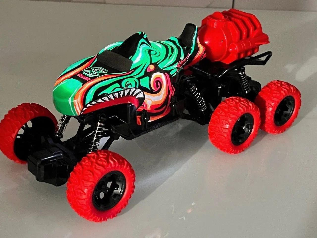 Carrinho Cont. Remoto Bateria 4x4 Off Road Tubarão 6 Rodas - Foto 3