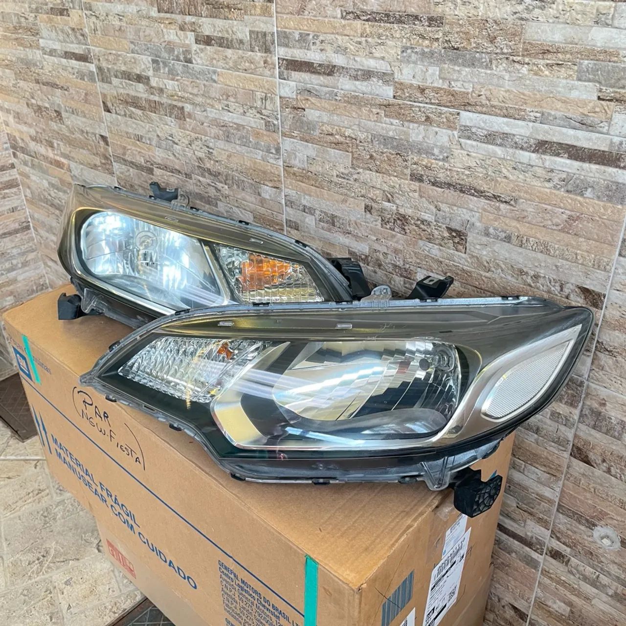 Par Farol Honda Fit 2014/21 Originais!! - Foto 3