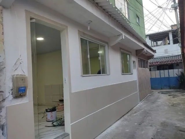 vende se uma Quitinete na praia do saco Mangaratiba .
