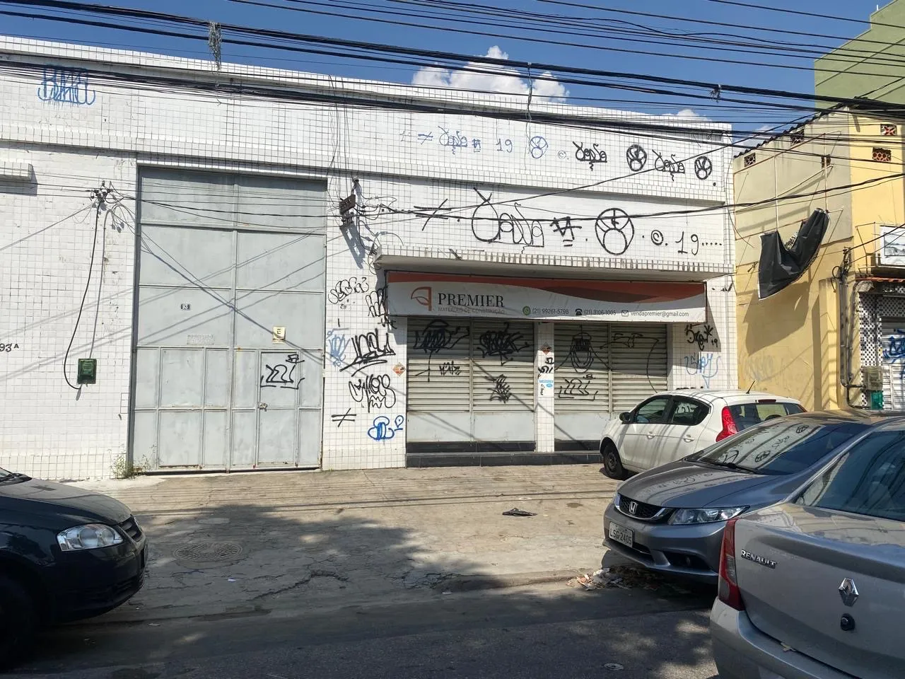 GALPÃO + LOJA + ÁREA CARGA/DESCARGA