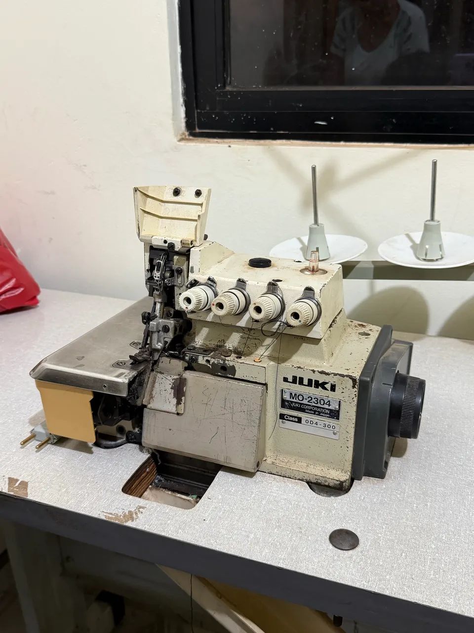 Maquina overlock semi industrial  - Foto 6