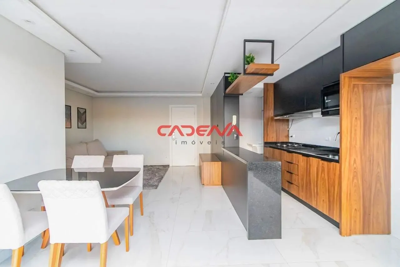 Apartamento com 2 quartos e 1 vaga para aluguel no Água Verde