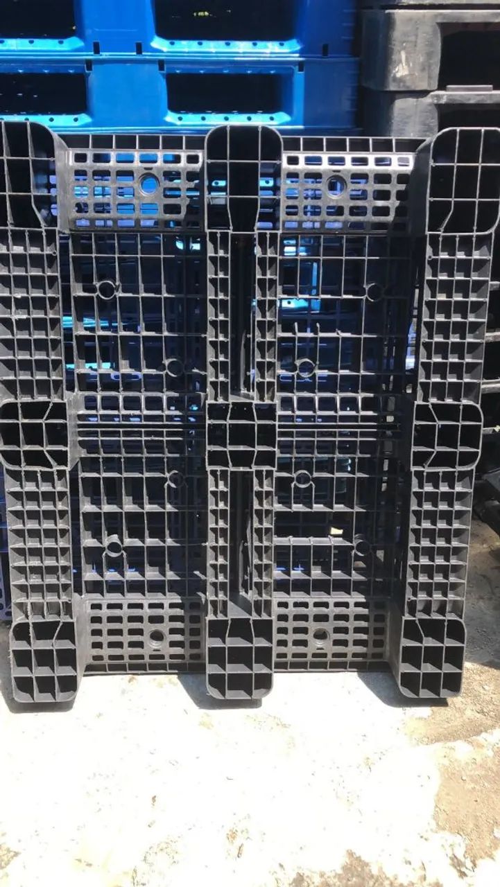 Pallets Plásticos Empilháveis - Foto 3