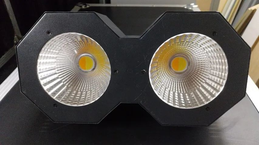 Refletor LED Duplo SHOW TECH ST-MN 200 BFQ 