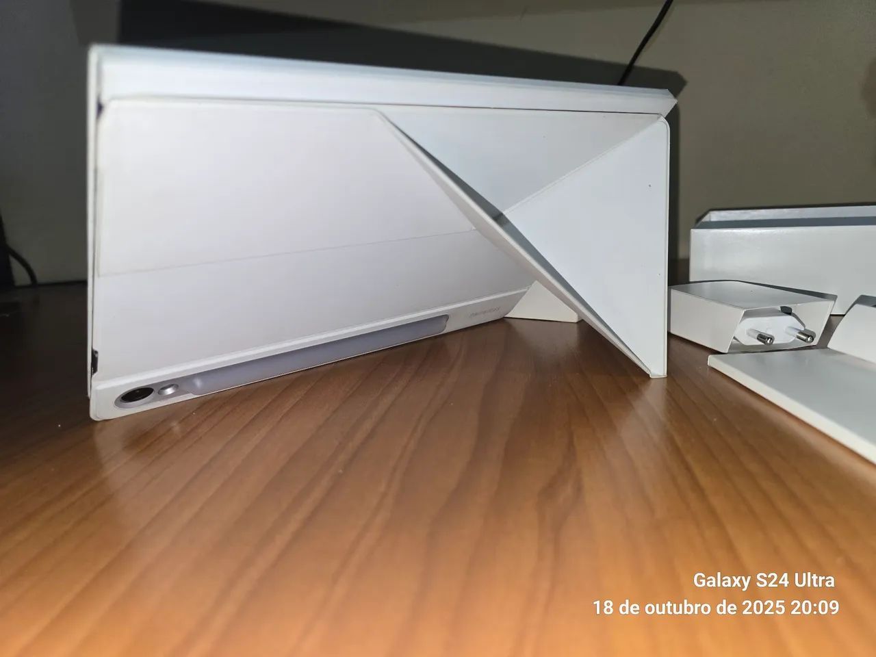 Galaxy TAB S9 FE com teclado e acessórios  - Foto 6