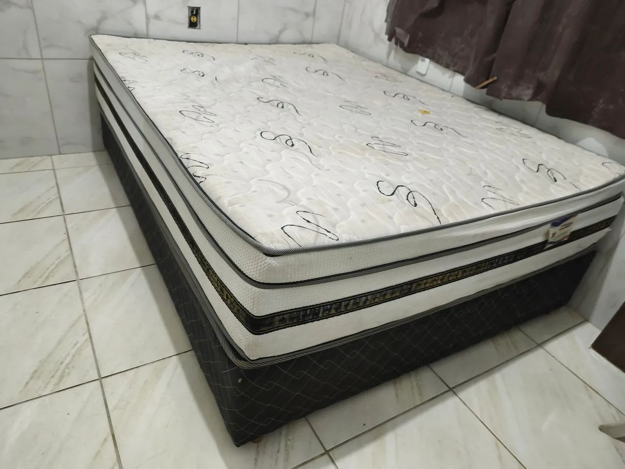 Cama de casal box64596063557507121