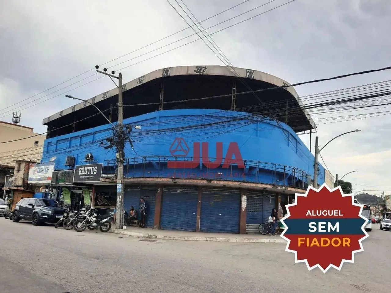 Espaço Amplo para Locação  Centro de Queimados