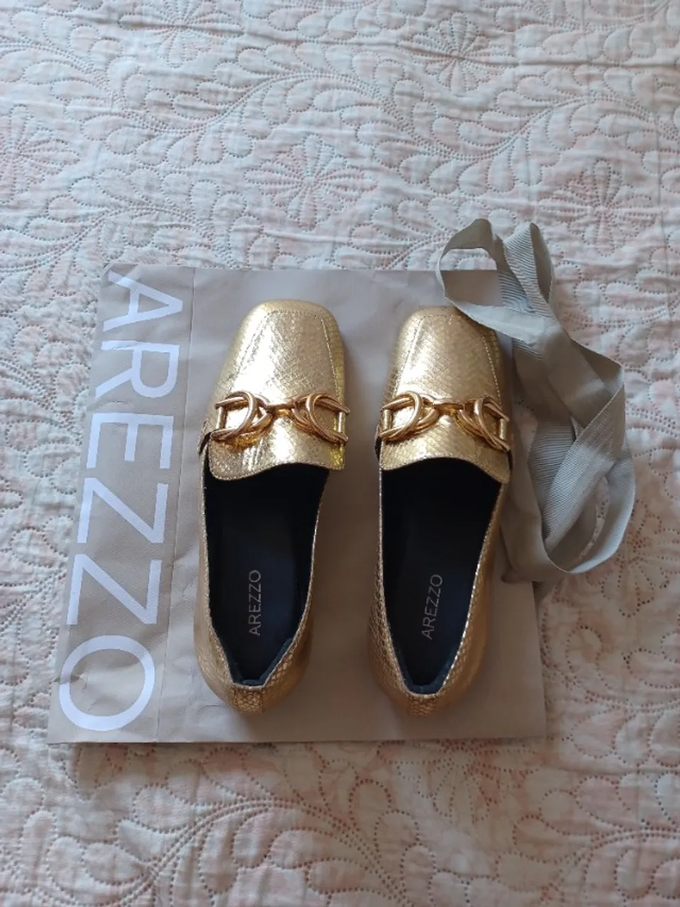 Sapato Novo Marca AREZZO nº 34