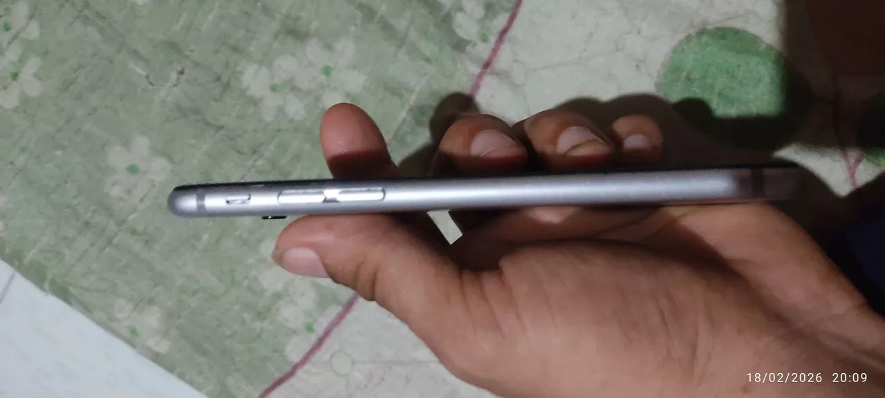 Vendo celular iPhone 6s  - Foto 2