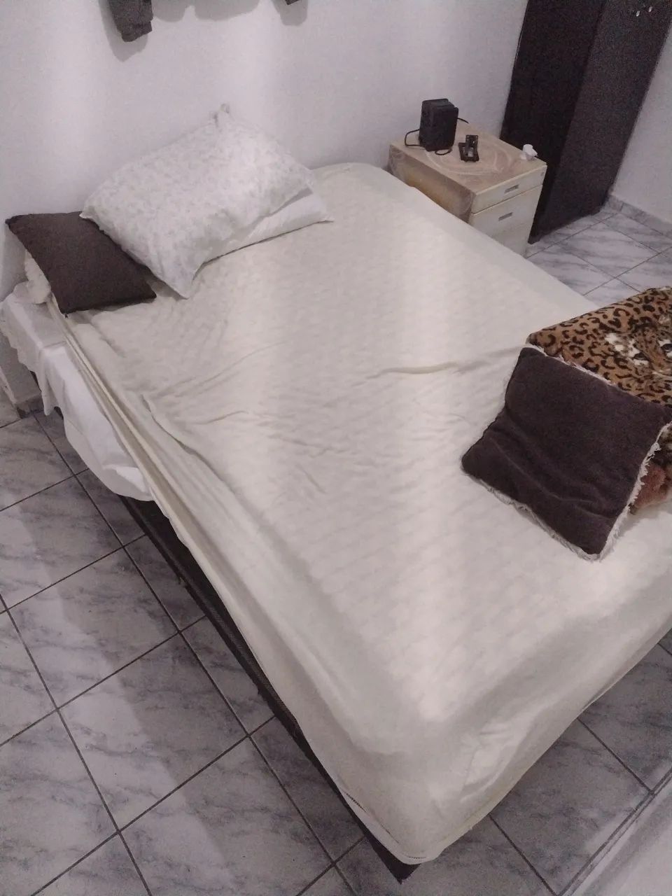 Cama casal doação 