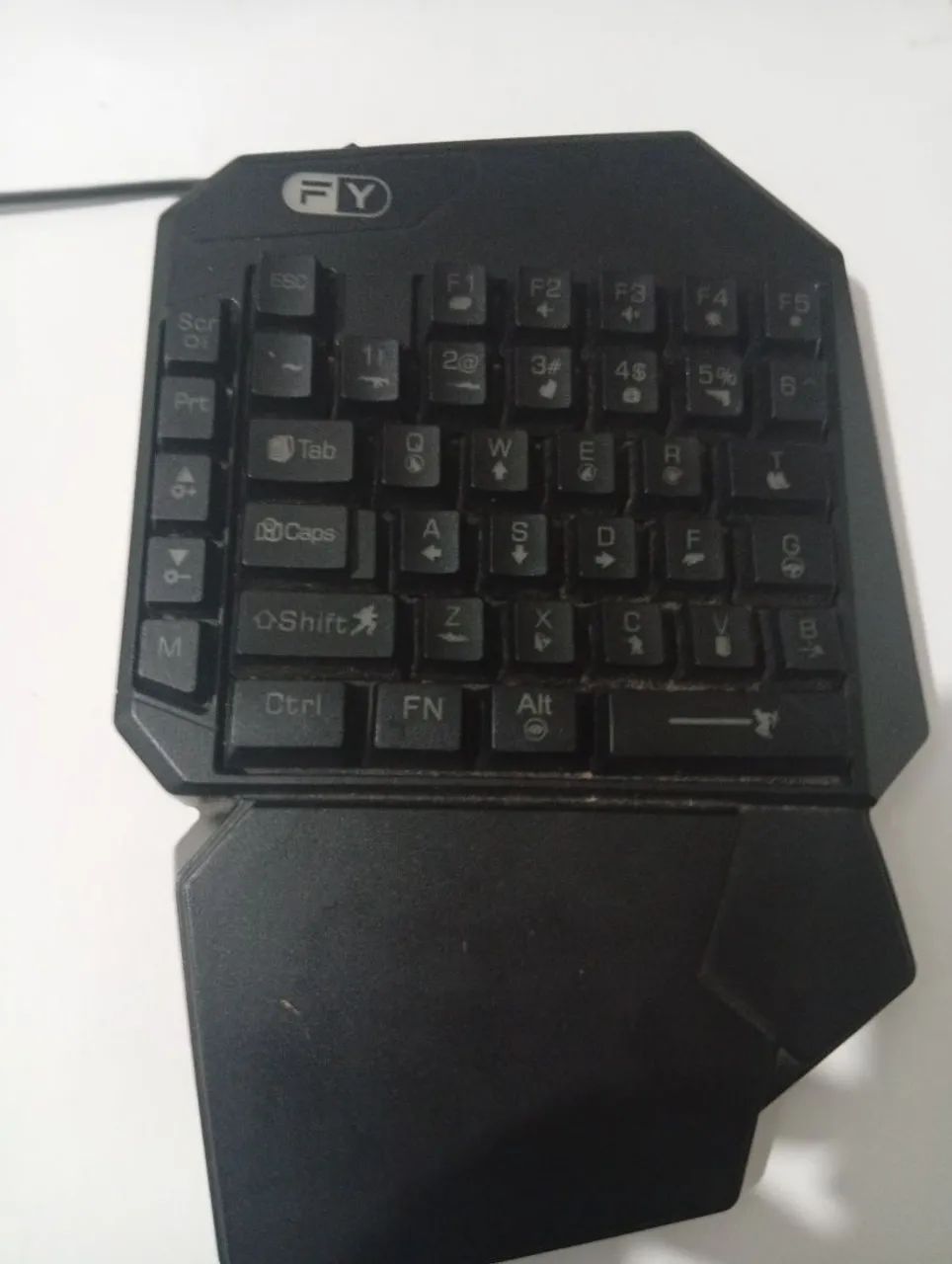 Teclado gamer de uma mão aceito troca ou oferta!! - Foto 2