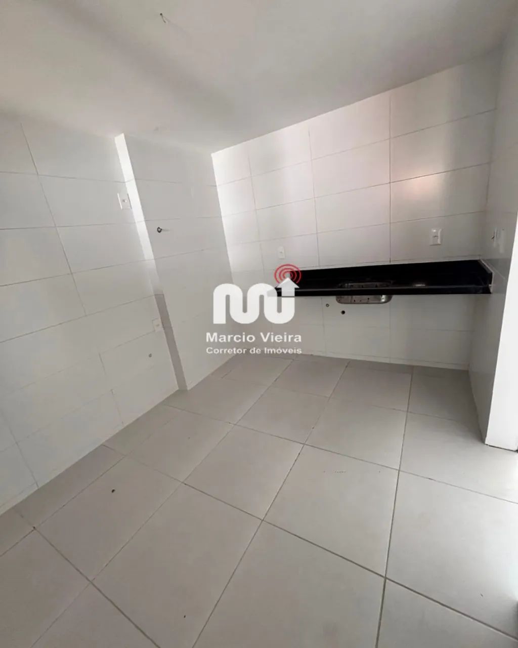 Apartamento 3 Quartos (1 suíte) - Intermares